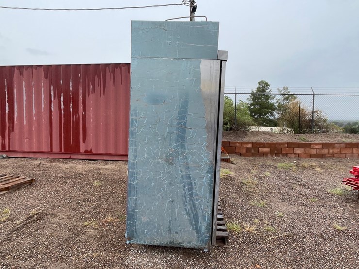 #4674-•-hobart-commercial-freezer-and-fridge-image-5