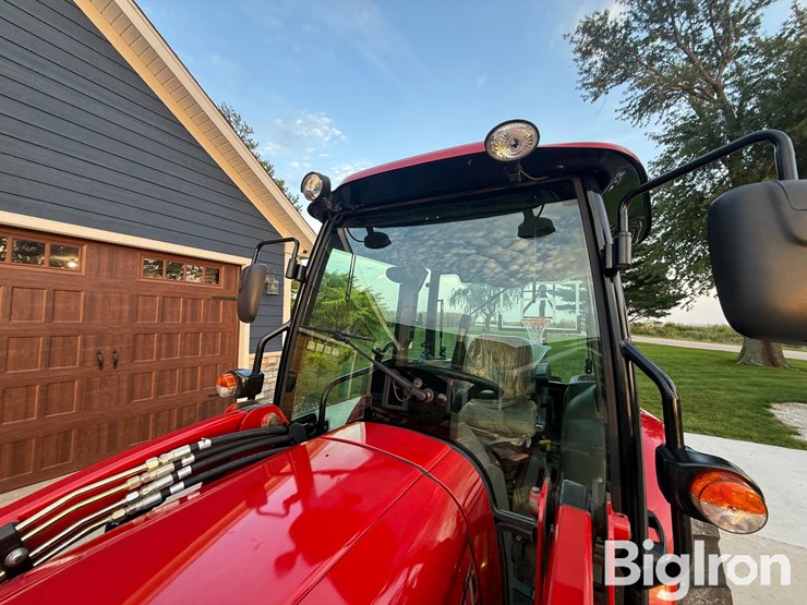 2022-case-ih-farmall-55c-image-14