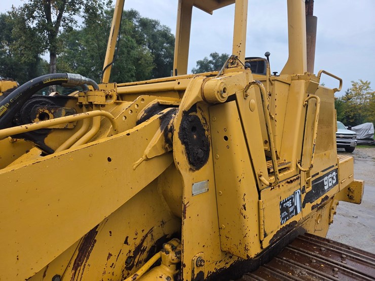 caterpillar-963-image-18