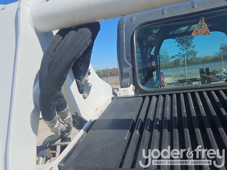 2019-bobcat-t590-image-21