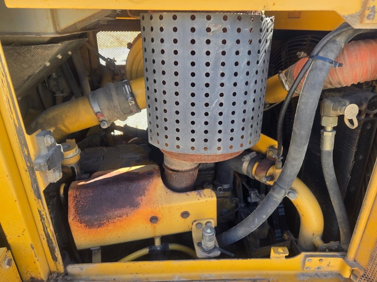caterpillar-d6r-image-19
