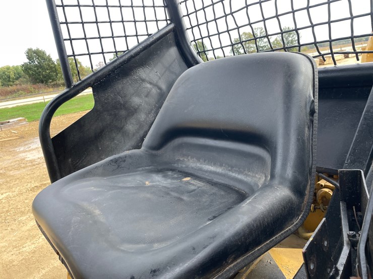 deere-440b-image-52