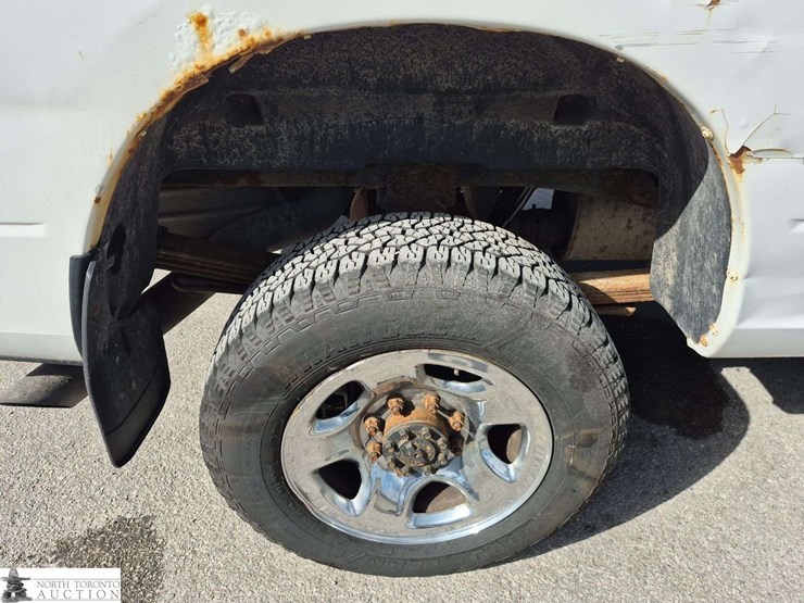 2012-dodge-2500-image-26
