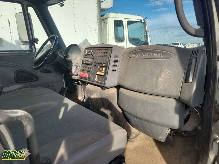 2007-international-durastar-4200-image-18