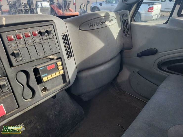 2007-international-durastar-4200-image-22