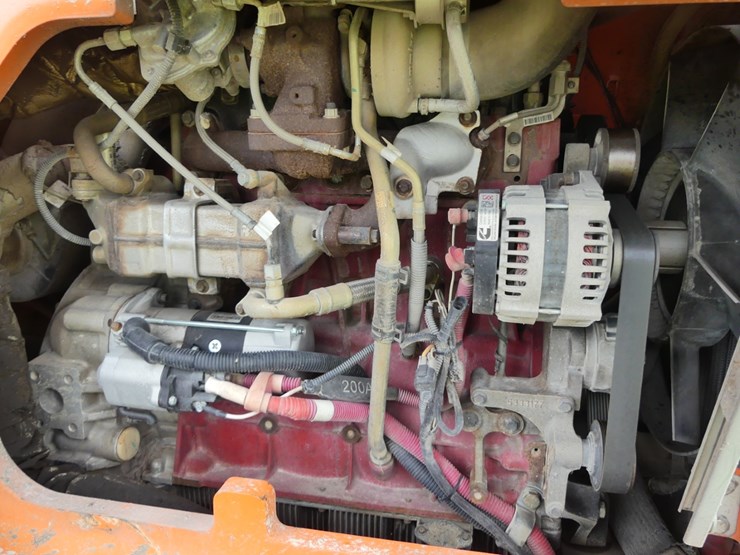 2019-jlg-6042-image-10
