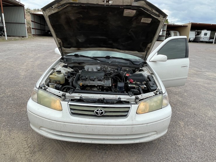 #2768-•-2001-toyota-camry-(title-in-delay)-image-61