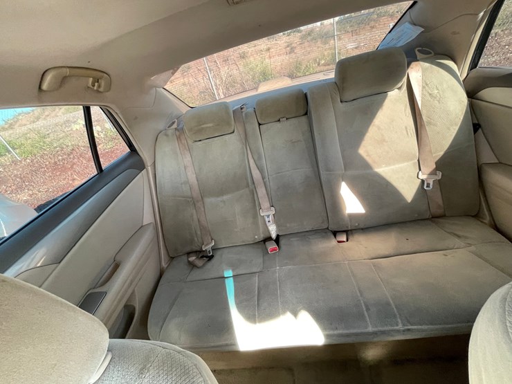 #2762-•-2005-toyota-avalon-(title-in-delay)-image-42