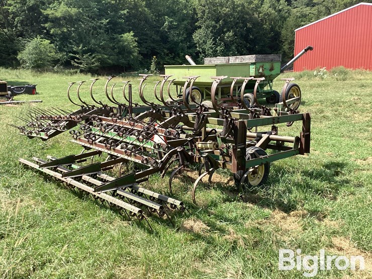 john-deere-1010-image-5