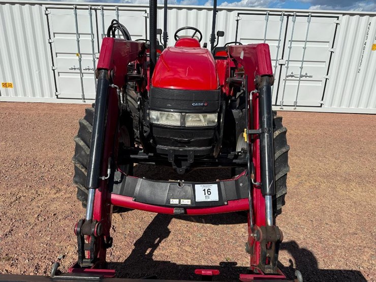 case-ih-farmall-80-image-21