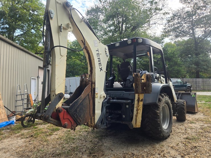 terex-tlb840r-image-9