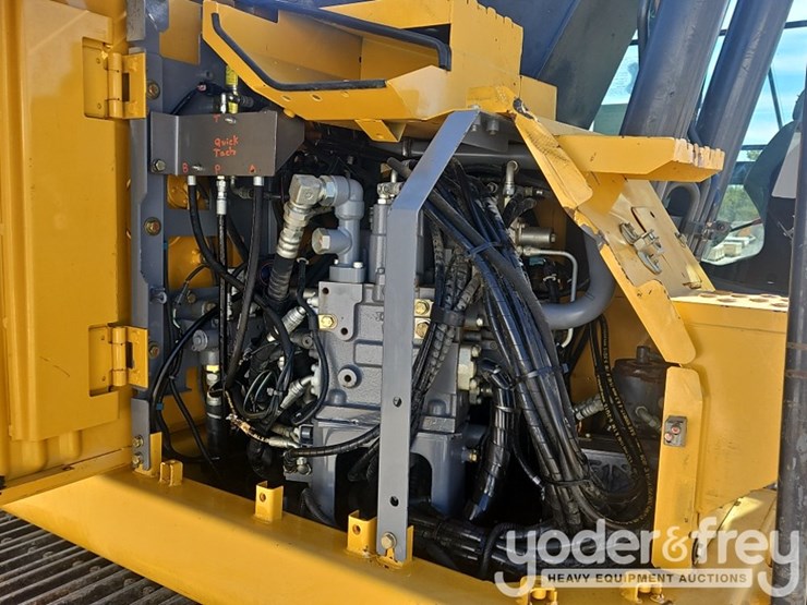 2015-deere-135g-image-20
