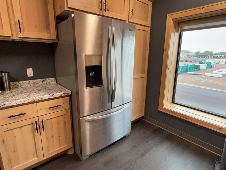 whirlpool-refrigerator-image-1