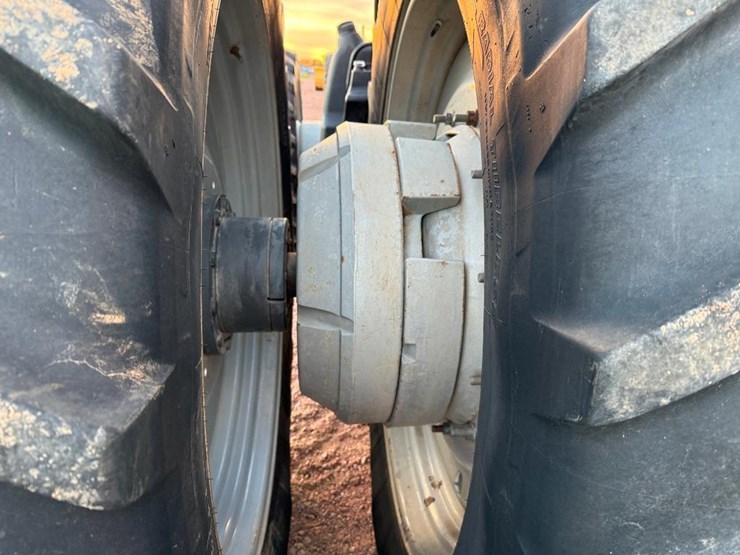 massey-ferguson-8670-image-10