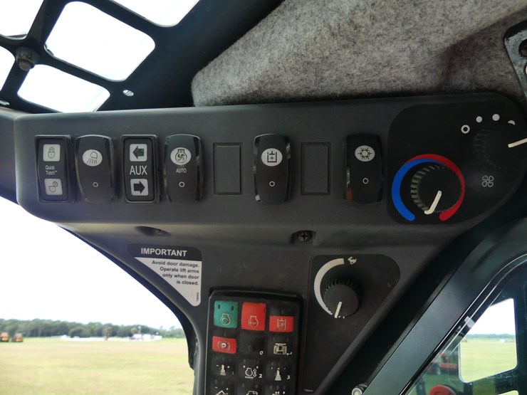 deere-333g-image-18