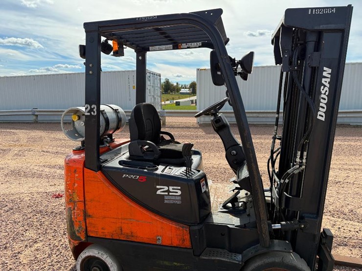 doosan-gc25e-5-image-12