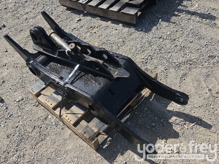 deere-135g-image-4