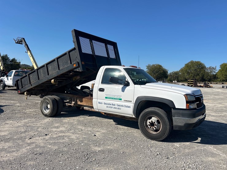 2007-chevrolet-3500-image-1
