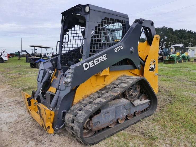 deere-317g-image-1