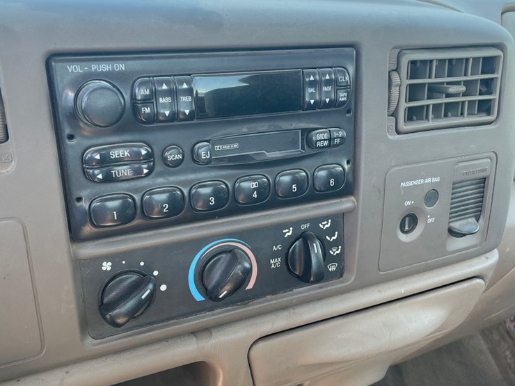 2001-ford-f250-image-32