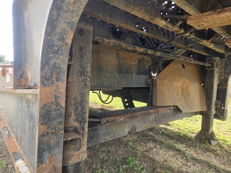 2010-landoll-440-image-25