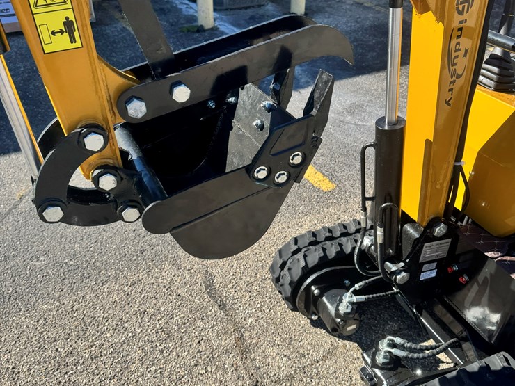 2026-unused-h13r-mini-excavator-image-4
