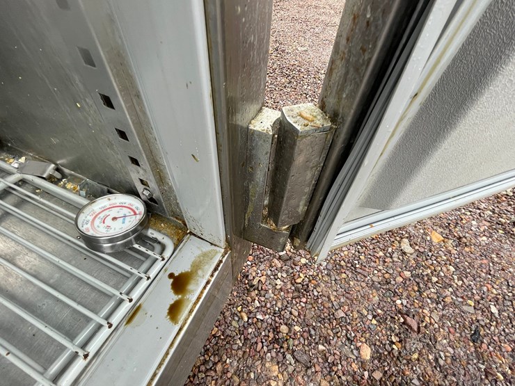 #4671-•-victory-commercial-freezer-image-31