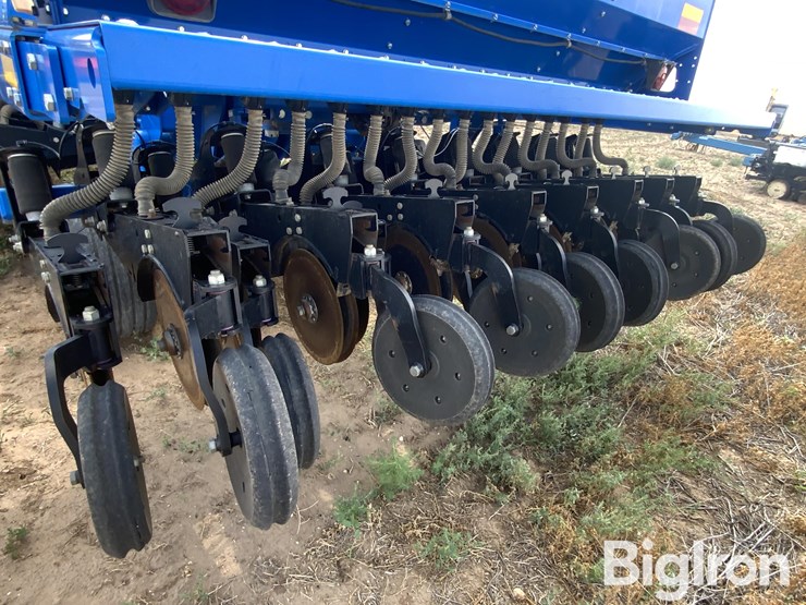 2011-landoll-5530-40x7.5-image-12