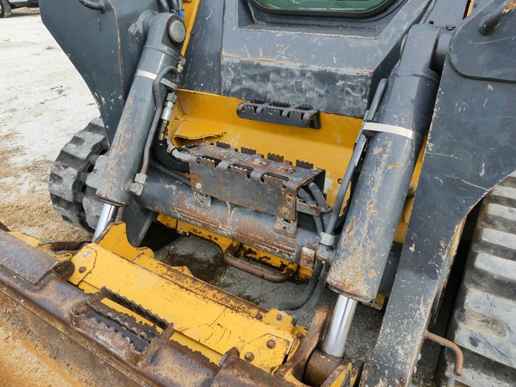 deere-333g-image-13