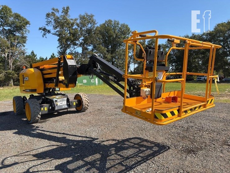 2025-jcb-a45e-image-3