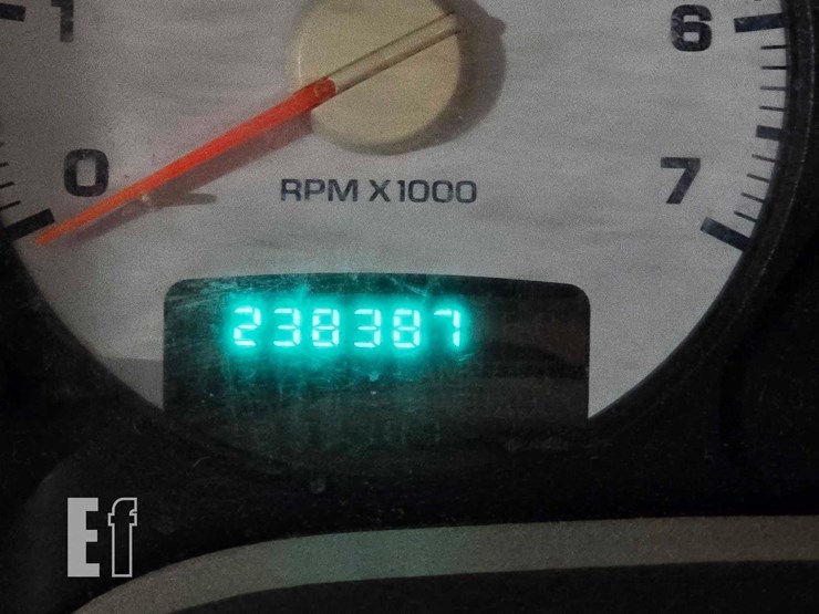 2004-dodge-ram-1500-image-12