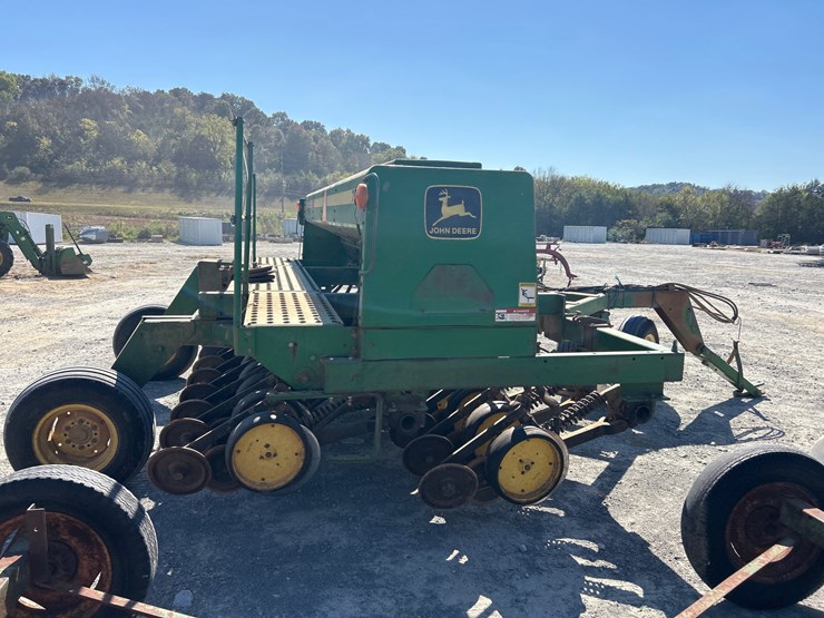 john-deere-750-image-6