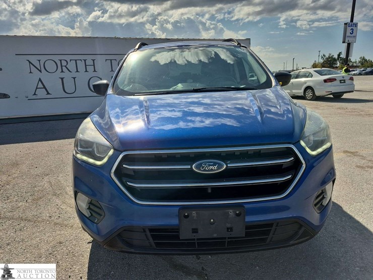 2017-ford-escape-image-2