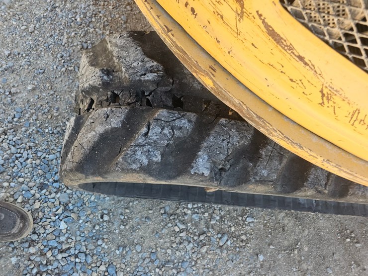 deere-60g-image-58