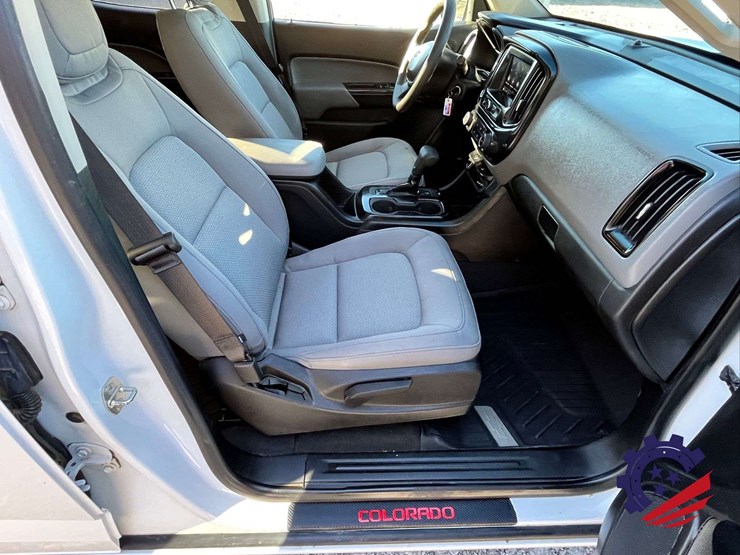 2021-chevrolet-colorado-image-49