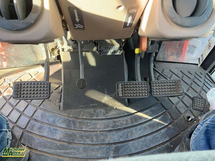 kubota-m7040-image-17