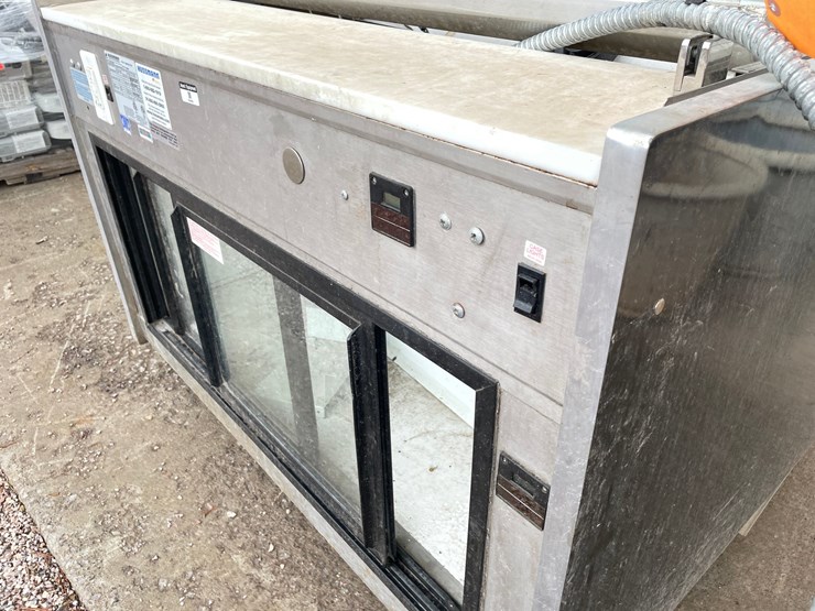 #4686-•-hussmann-refrigerated-display-case-image-17