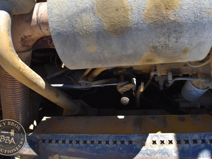 1994-caterpillar-d300d-image-59