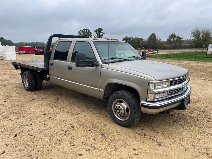 2000-chevrolet-silverado-3500-image-3