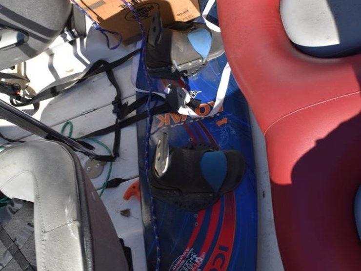 seadoo-challenger-1800-46800-image-24