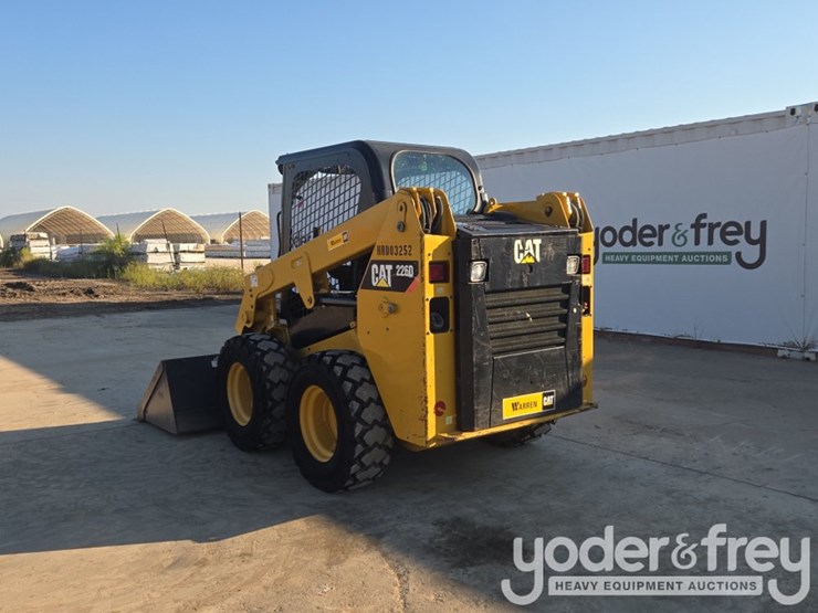 2018-caterpillar-226d-image-3