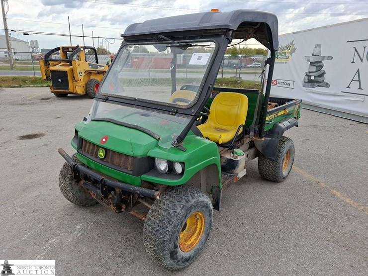 john-deere-gator-image-1
