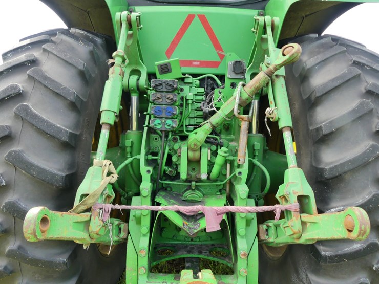 john-deere-8245r-image-7