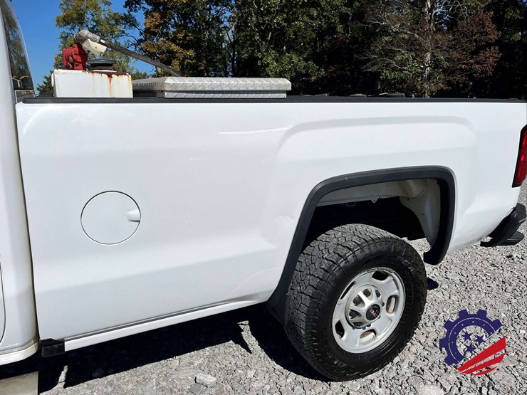 2016-gmc-sierra-2500hd-image-27