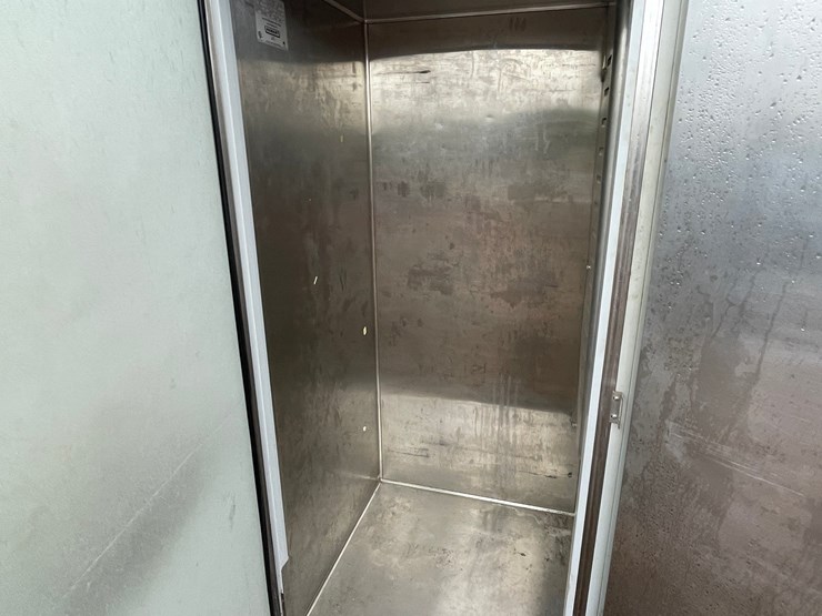 #4674-•-hobart-commercial-freezer-and-fridge-image-28