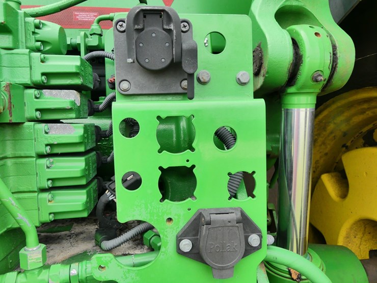 john-deere-7230r-image-9