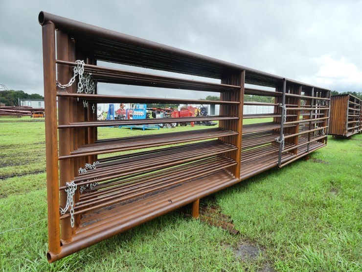 (10)-24'-free-standing-panels-image-2
