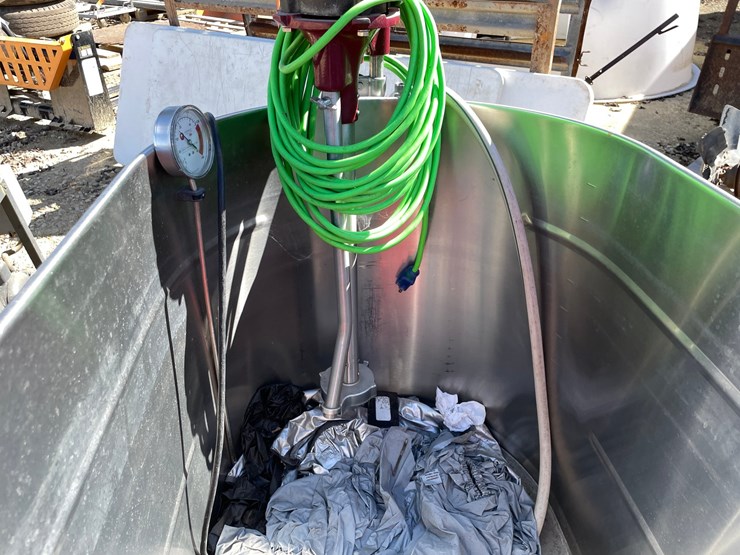 #3004-•-fernoille-sports-whirlpool-image-7