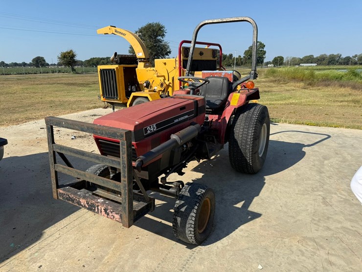 1987-case-ih-245-image-1