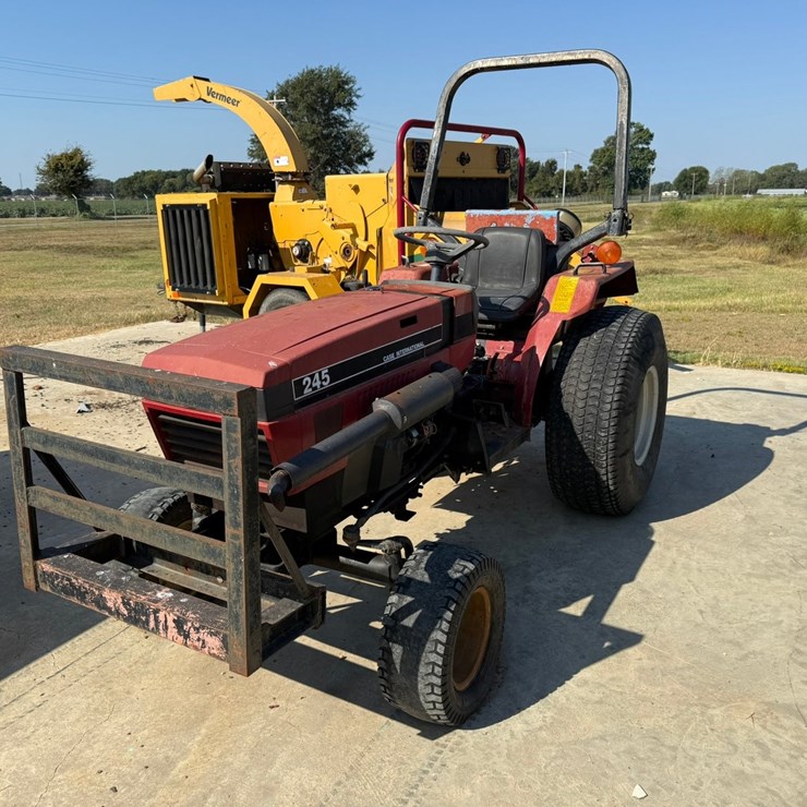1987 CASE IH 245